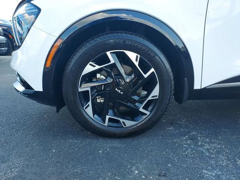 Certified 2024 Kia Sportage SX FWD image 10