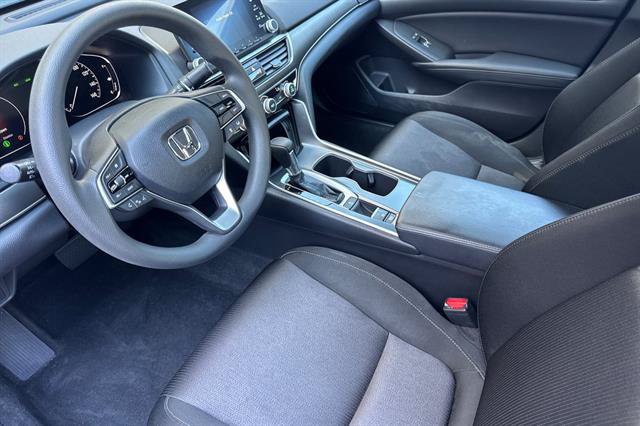 Used 2018 Honda Accord LX image 9