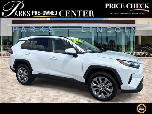 Used 2023 Toyota RAV4 XLE Premium image 1