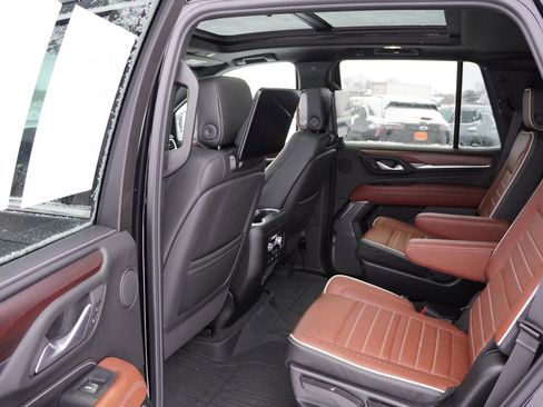 Certified 2024 GMC Yukon Denali Ultimate image 18