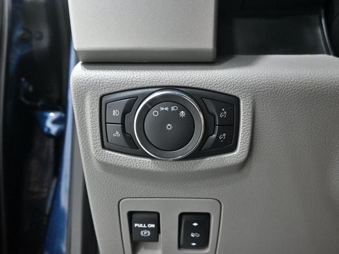 Used 2018 Ford F150 Lariat AWD/4WD image 9