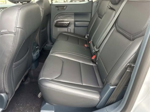 New 2026 Ford Maverick Lariat w/ Black Appearance Package image 15