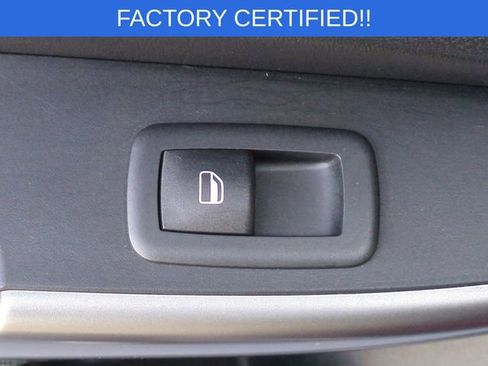 Certified 2019 Jeep Cherokee Overland image 33