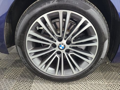 Used 2019 BMW 530i xDrive 530i xDrive Sedan 4D w/ Convenience Package image 16