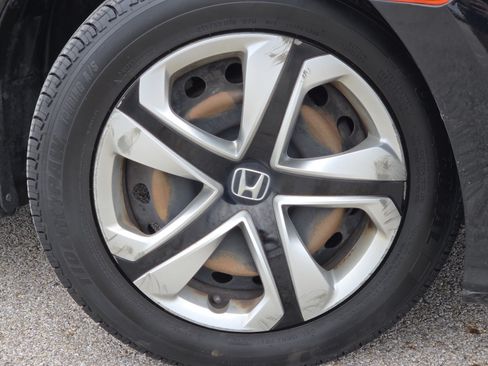 Used 2018 Honda Civic LX image 7