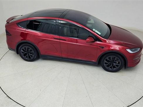 Used 2024 Tesla Model X image 84