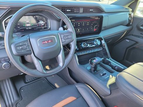 Used 2024 GMC Sierra 1500 AT4 w/ Technology Package image 11