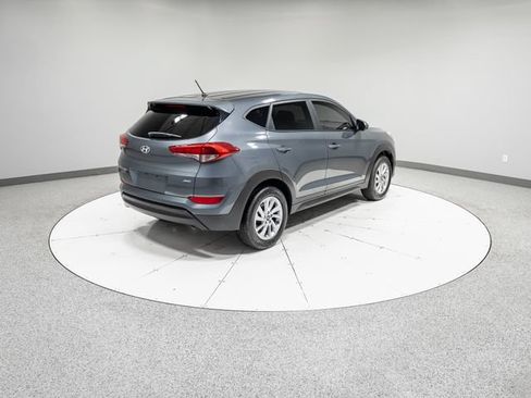 Used 2018 Hyundai Tucson SE AWD/4WD image 28