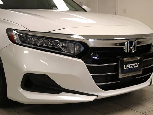Used 2022 Honda Accord LX image 90