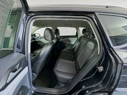 Used 2022 Volkswagen Taos SE image 23