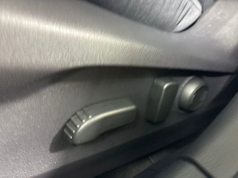 Used 2025 Subaru Outback Premium w/ Popular Package #1A image 24