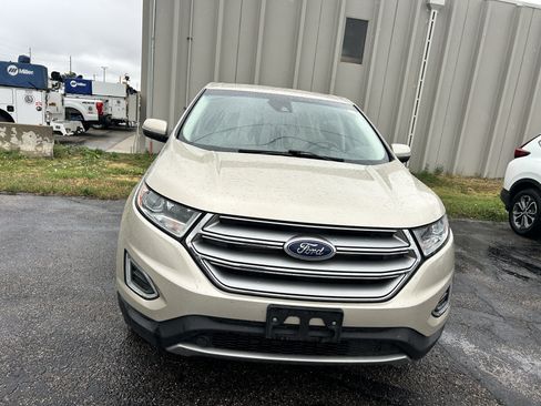 Used 2018 Ford Edge Titanium w/ Ford Safe & Smart Package AWD/4WD image 7