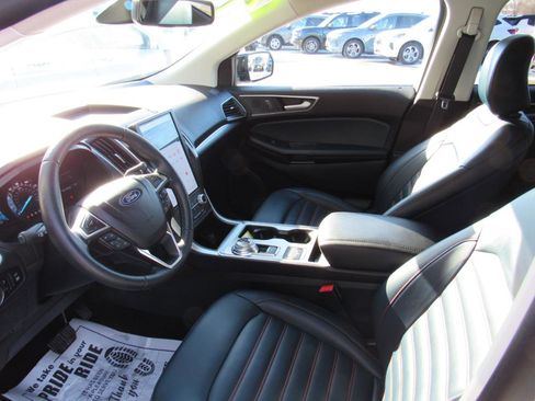 Used 2024 Ford Edge SEL w/ Sport Appearance Package AWD/4WD image 8