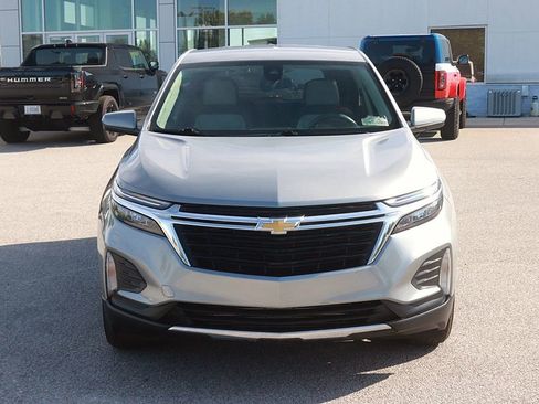 Used 2023 Chevrolet Equinox LT FWD image 2