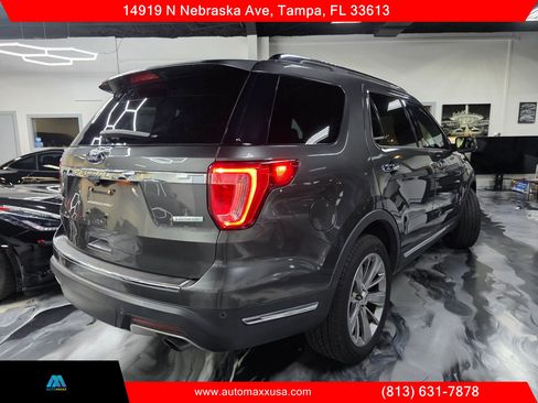Used 2018 Ford Explorer Limited w/ Class II Trailer Tow Package FWD image 6