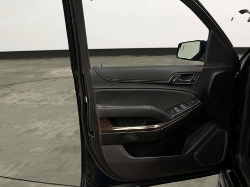 Used 2019 Chevrolet Tahoe 4WD image 10