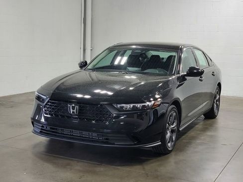 Certified 2023 Honda Accord EX image 2
