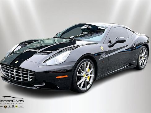 Used 2013 Ferrari California image 1