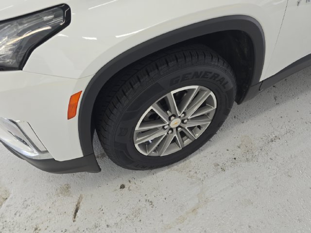 Certified 2023 Chevrolet Traverse LT FWD image 10