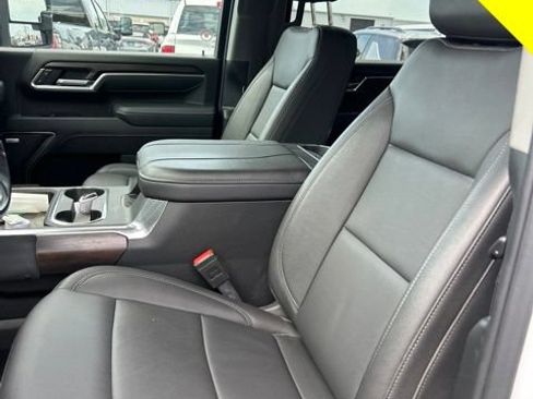 Used 2025 GMC Sierra 2500 SLT AWD/4WD image 13