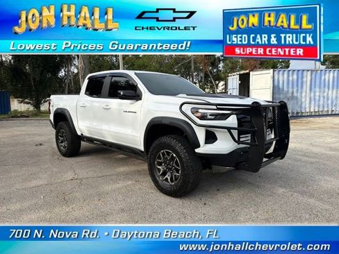Used 2025 Chevrolet Colorado ZR2 w/ Technology Package image 1