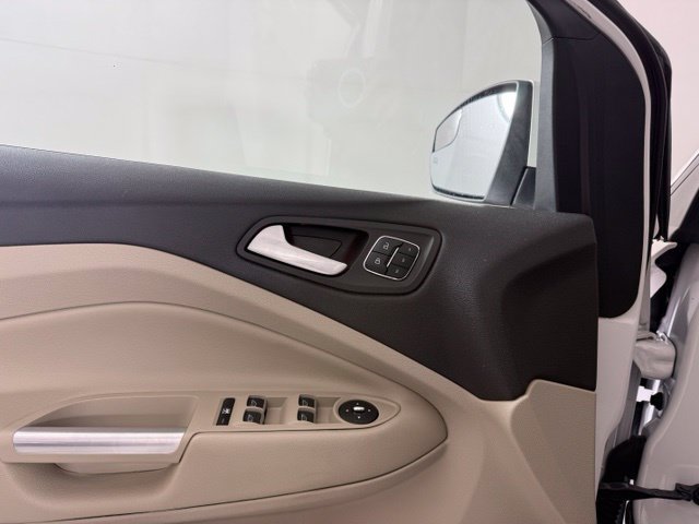 Used 2015 Ford Escape Titanium FWD image 27