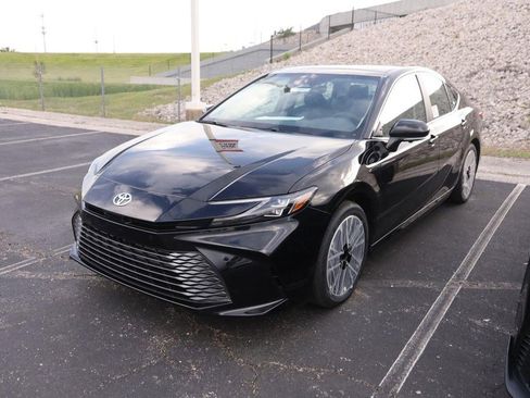 New 2026 Toyota Camry XLE AWD/4WD image 4