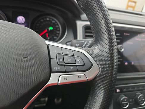 Used 2021 Volkswagen Atlas SE image 19