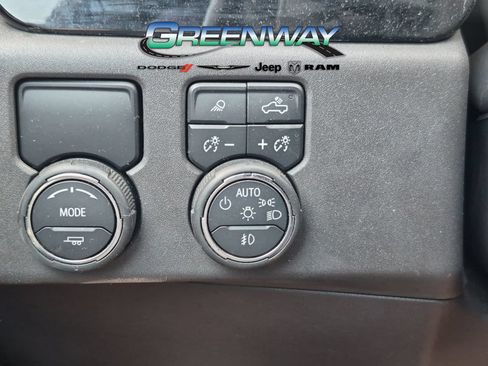 Used 2022 Chevrolet Silverado 1500 High Country RWD image 19