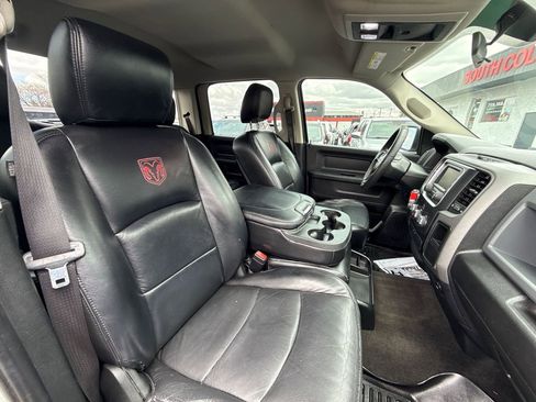 Used 2017 RAM 1500 Express w/ Express Value Package AWD/4WD image 14
