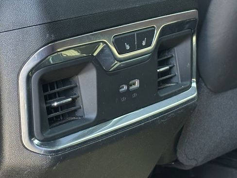 Used 2024 GMC Sierra 2500 Denali Ultimate AWD/4WD image 19