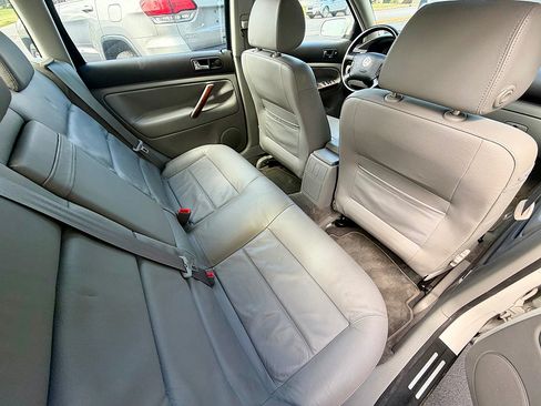 Used 2002 Volkswagen Passat GLX AWD/4WD image 11