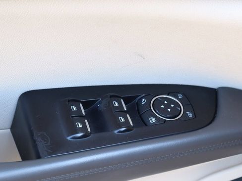 Used 2019 Lincoln Nautilus Reserve FWD image 23