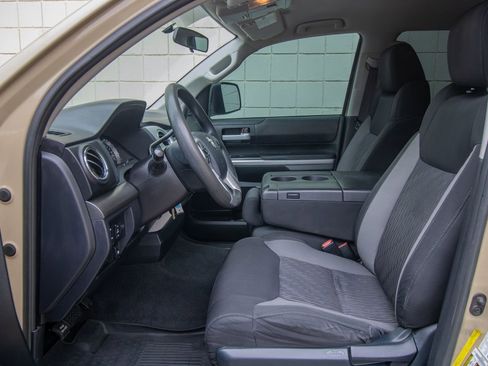Used 2017 Toyota Tundra SR5 RWD image 13