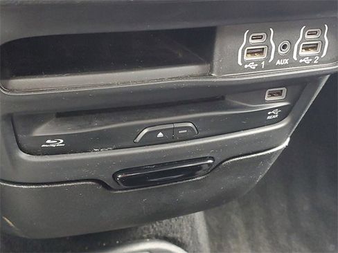 Certified 2021 Chrysler Pacifica Touring-L w/ Uconnect Theater Family Group image 30