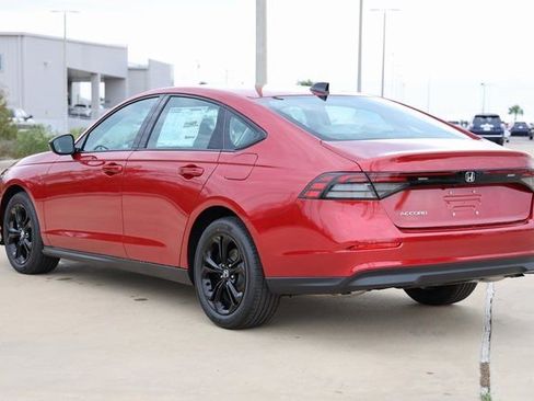 New 2025 Honda Accord SE image 6