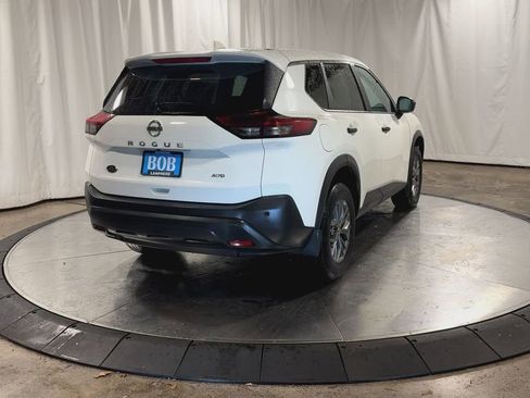 Used 2021 Nissan Rogue S image 9