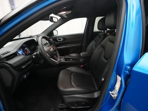 Used 2026 Jeep Compass Limited AWD/4WD image 7