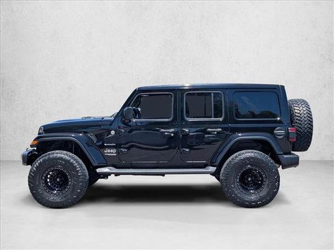 Used 2020 Jeep Wrangler Unlimited Sahara AWD/4WD image 9