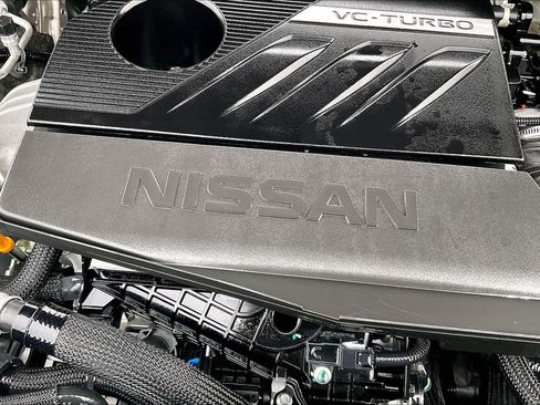 Certified 2025 Nissan Rogue Platinum w/ Platinum Premium Package image 34