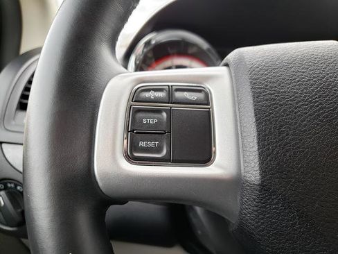 Used 2017 Dodge Grand Caravan SE w/ Power Window Group image 19