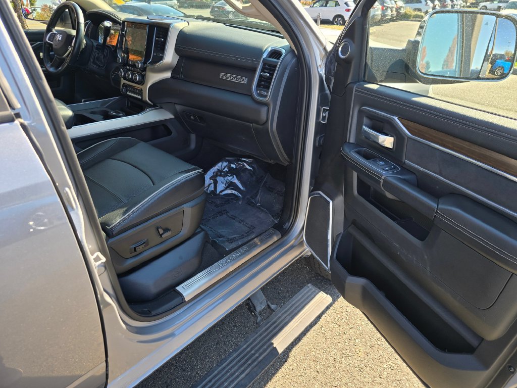 Used 2022 RAM 3500 Laramie AWD/4WD image 12