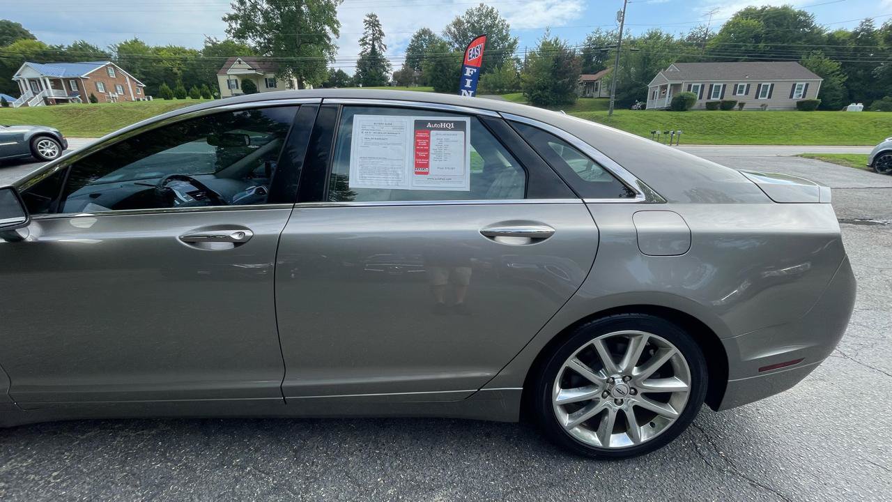 Used 2016 Lincoln MKZ AWD w/ Equipment Group 300A Reserve image 4