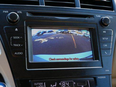 Used 2013 Toyota Prius V Two image 26