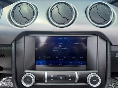 Used 2020 Ford Mustang Premium RWD image 27