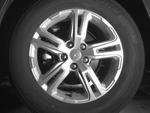 Used 2024 GMC Terrain SLE image 19