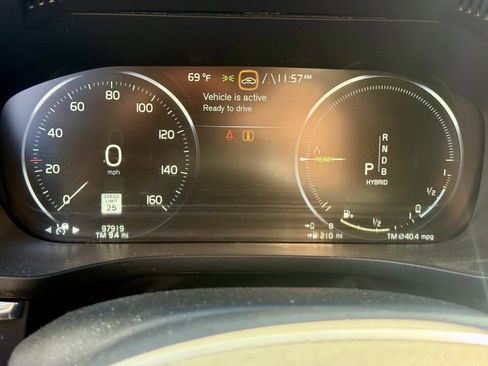 Used 2019 Volvo XC60 T8 Inscription w/ Advanced Package image 21