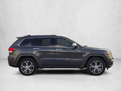 Used 2019 Jeep Grand Cherokee Overland image 4