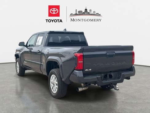 Used 2024 Toyota Tacoma SR5 AWD/4WD image 5