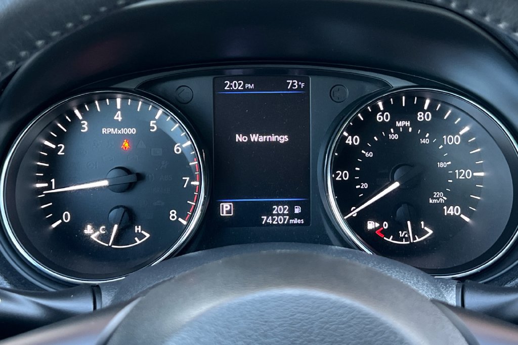 Used 2018 Nissan Rogue SV w/ Sun & Sound Touring Package FWD image 28
